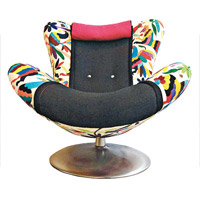 Eden, the Tenango Sound Chair：利用色彩鮮艷、富墨西哥工藝氣息的刺繡圖案，大膽混合意大利品牌Natuzzi的標誌性作品Sound Chair，打造出這張繽紛的座椅。