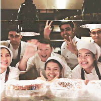亞洲首間海外分店開設於曼谷，Chef Theo與員工打成一遍。