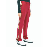 Calvin Klein紅色間紋長褲 $7,300（B）