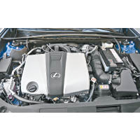 ES350搭載3.5公升V6自然吸氣引擎，最大馬力達到250ps。