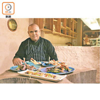 Chef Nikki是斯里蘭卡與日本混血兒，曾在日本學廚藝，在此主理現代日式料理的部分。