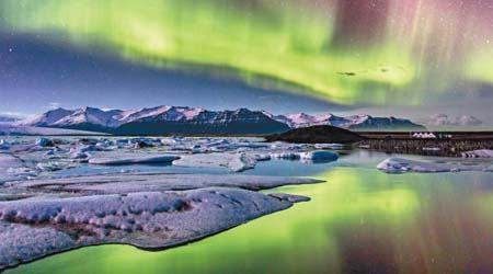 冰島全國都在極光帶上，因此只要天氣許可，全冰島各地都有機會捕捉到極光。