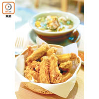多得這款May’s Paktong Chai Chicken Wings，龍貓Cafe才得以面世，售THB180（約HK$42）。