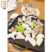 晚餐採用當地新鮮蔬菜如茄子及蘑菇等作食材。