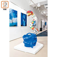 法國女雕塑家Niki de Saint Phalle的作品「藍蛇」。