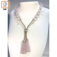 台北特別版Intemporel玫瑰金頸鏈，鑲嵌21枚469.16卡粉紅色摩根石、粉紅色石英和鑽石。 $221萬