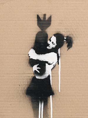 從未暴露真面目的Banksy，是近年英國最炙手可熱的藝術家，作品有價有市，圖為《Bomb Love》。（估價：HK$2,400,000）