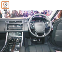 車廂配備「Touch Pro Duo」資訊娛樂系統，兩個10吋觸控屏構成簡約風格座艙的核心。