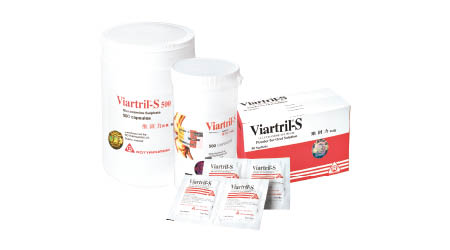 「維固力Viartril-S」備有膠囊及沖劑可供選擇，全面照顧媽媽的關節健康。（衞生署註冊編號：HK-55772，HK-05683，HK-36756）