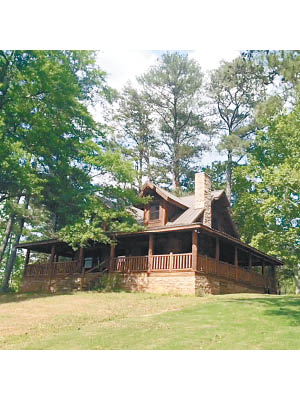 這間位於美國喬治亞州費爾伯恩的木屋，正是《復仇者聯盟4：終局之戰》中Tony Stark的湖畔小木屋。