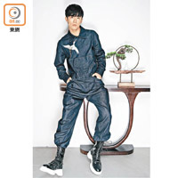 Angel Chen×H&M深藍色飛鶴刺繡牛仔連身褲 $1,290