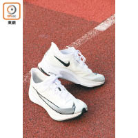 Nike Zoom Fly 3跑鞋<br>$1,169（A）