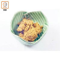 4. 青咖喱醬主要以青指天椒、乾葱、薑、蒜和芫荽等超過十種材料製作，辣度相當高。