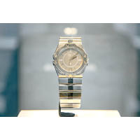 Alpine Eagle設計源自Chopard 1980年推出的首款腕錶St. Moritz。