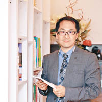 浚健營養及健康顧問中心資深營養師黃榮俊。