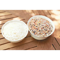 放棄只有糯米包的款式，揀選一些混合糙米、五穀米、藜麥或十穀米製作的款式，增加纖維吸收。