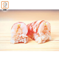 日本虎蝦：灼至剛熟，加入自家製的蝦鬆，鮮中帶甜。