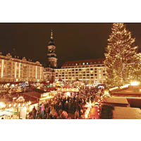 德累斯頓聖誕市集創立於1434年，是德國文獻記載最古老的聖誕市集。