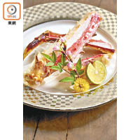 燒鱈場蟹腳：在品嘗和牛後來一口蟹肉，可讓客人回味品嘗過的海鮮鮮味。