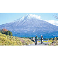 營地另一目標是希望推廣生態旅遊，為住客提供多元化的活動，包括騎E-bike、富士山山麓遊覽等。