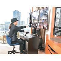 橫濱灣東急酒店推出東急電鐵概念房，房內設駕駛模擬器，可以一試箇中滋味。
