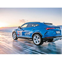 Lamborghini旗下SUV車型Urus，首度參加位於俄羅斯Lake Baikal的Days of Speed冰上活動。