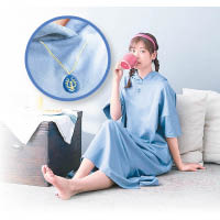 《天空之城》茜黛款式採用連帽設計，心口位置有飛行石刺繡圖案，售¥8,580（約HK$609）。