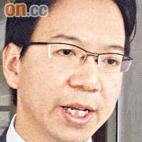 莫乃光對裁決表示詫異，擔心本港的選舉文化會受影響。