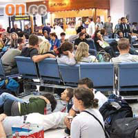 經過曼谷機場關閉的經驗，政府希望將旅遊警示標準化。	（資料圖片）