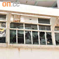 譚兆小學<BR>校舍全層樓玻璃窗俱告爆裂，房署卻在接獲轉介後始獲悉情況。