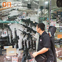 本港的仿真槍，大部分來自台灣和日本等地。