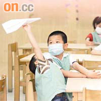 曾浩輝稱，若學校在新學年爆發豬流感，可能停課七日。	（資料圖片）