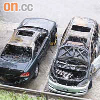 兩部被焚涉案車輛扣留在西九龍警察總部。	（周亮恒攝）