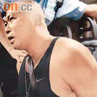 被告吳偉文昨否認施襲及危駕等共八罪。