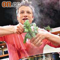 英國靚仔廚神Jamie Oliver在港開餐廳，以相宜價錢吃意大利菜作招徠，料會大受歡迎。