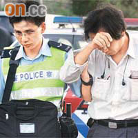 姓王肇事旅遊巴司機涉危駕被捕。