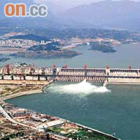 三峽工程是中國最大的水利樞紐工程。