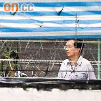 陳水扁昨早在看守所戶外地方放風約十分鐘。	（本報台北傳真）