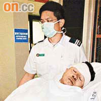 王姓司機當日遭被告搶去貨車時被扑傷。