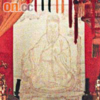 赤松黃大仙師寶像將於周六、日廟會期間移鑾出會，與眾同樂。