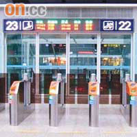 高鐵西九總站離境大堂將設兩重閘機，以防乘客「上錯車」。