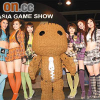 近年常有o靚模在遊戲展中擔當「電玩女郎」。