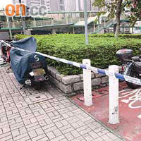 上周六寶田邨電單車被破壞現場，領匯擬增電單車位以滿足需求。