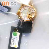 起獲的最貴仙力（Zenith）名錶連稅售近千萬日圓（約逾八十萬港元）。