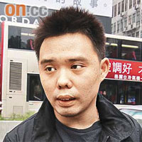 李先生（零售）：「可加可減票價機制只是有加無減，市民人工無加，但衣食住行樣樣加，生活壓力很大。」