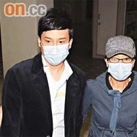 陳寶珠演出後與兒子趕到醫院。