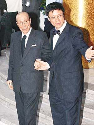 陳志雲為無綫紅人，經常陪伴邵逸夫出席重要場合。