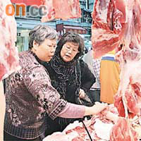 受內地旱情等因素影響，本港的豬肉售價勢波動。	（陳德賢攝）