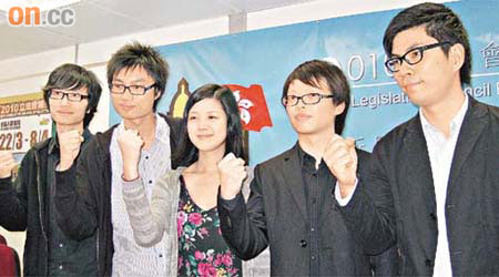 「大專2012」派出五人參與，是不希望「公投」成為政黨之爭。	（陳雪玲攝）