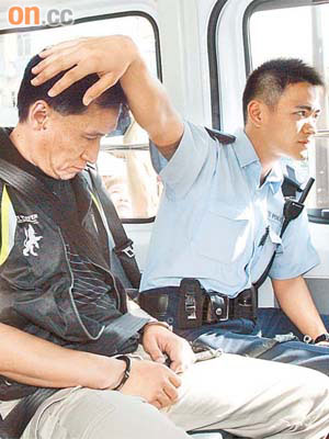 被告劉錡（左）昨承認強姦及非法性交等罪，收押候判刑。	（資料圖片）